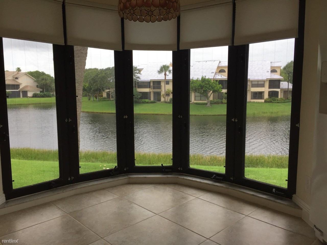 16941 Waterbend Dr - Photo 2 of 8