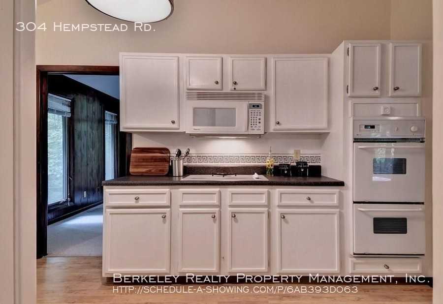 304 Hempstead Rd. - Photo 3 of 40
