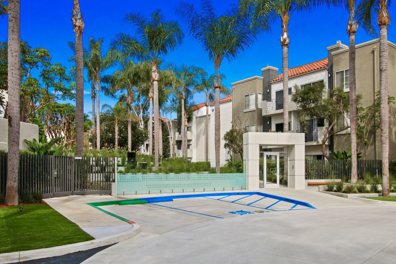 Playa Summit - Photo 6 of 25