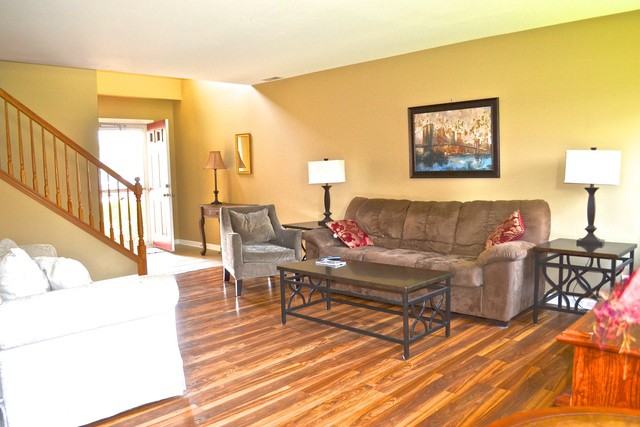 16033 Tiger Dr - Photo 3 of 14