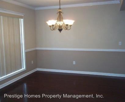 233 Windsor Garden Dr - Photo 3 of 9