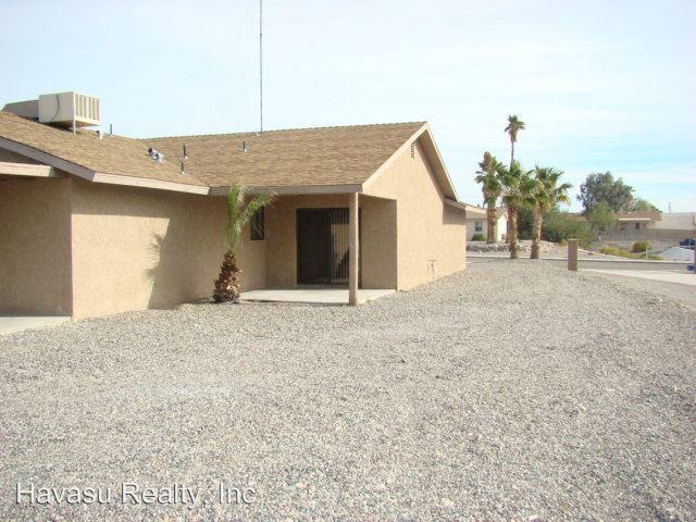 3089 Daytona Ave - Photo 2 of 24