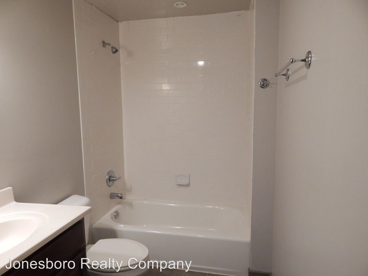 205 S. Main - Photo 3 of 6