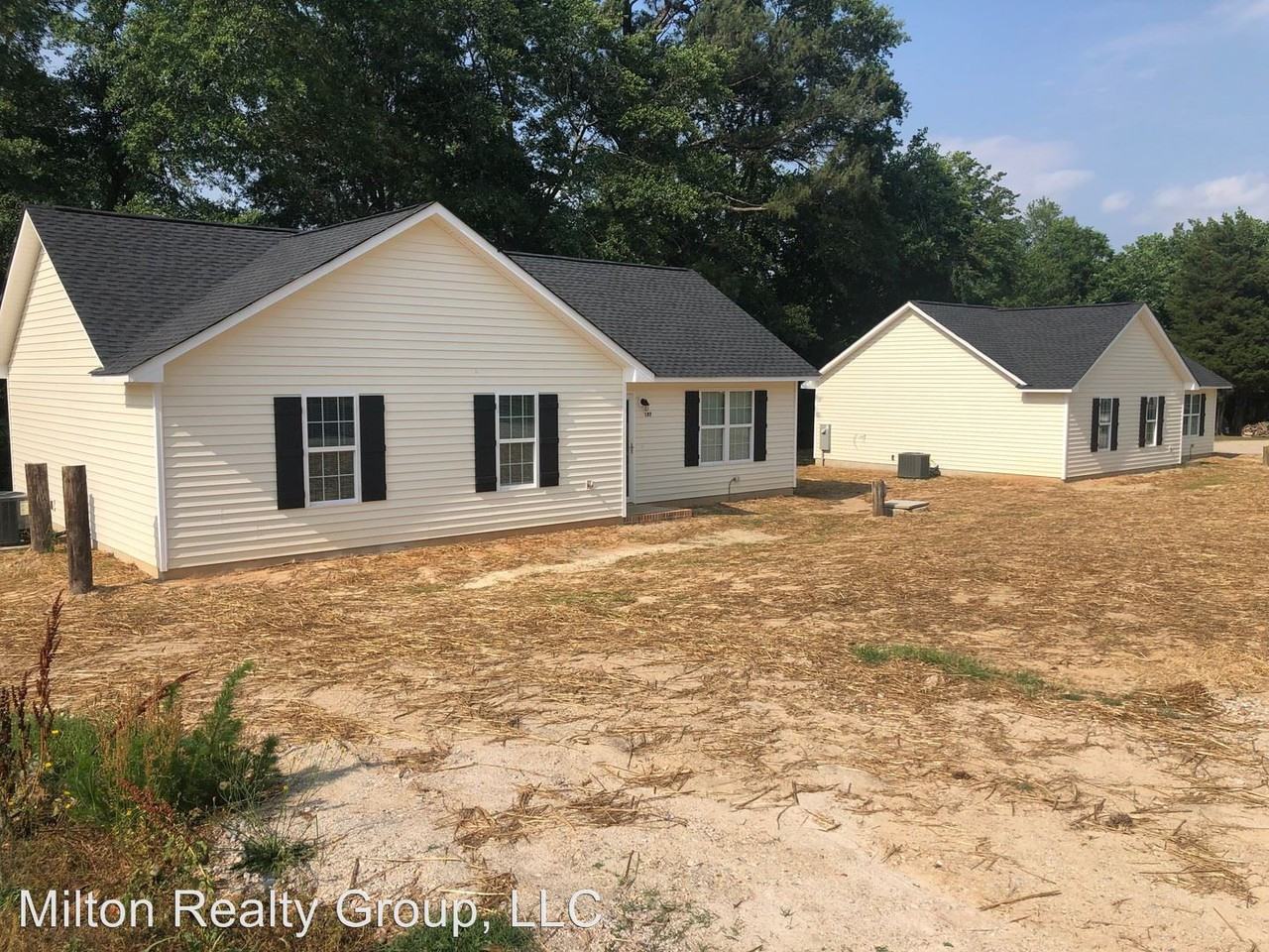 187 N Poole St - Photo 2 of 13