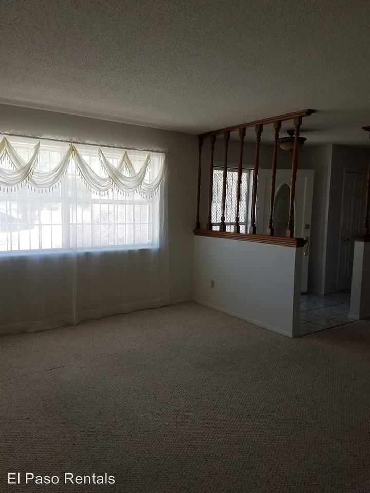 4624 Academy Ave - Photo 2 of 13