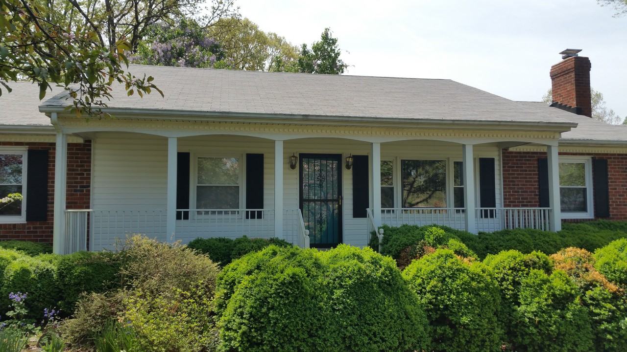 12239 Yowell Rd - Photo 2 of 19