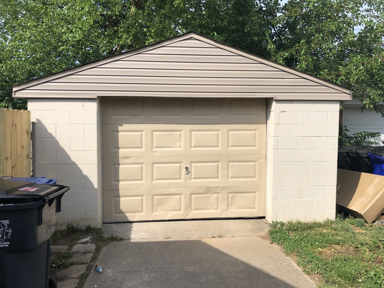 1877 Dunkirk Dr - Photo 2 of 13