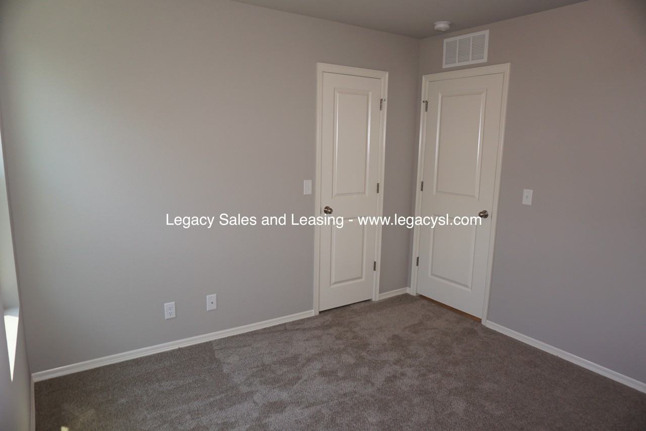 7213 S Magnolia Ave - Photo 5 of 23