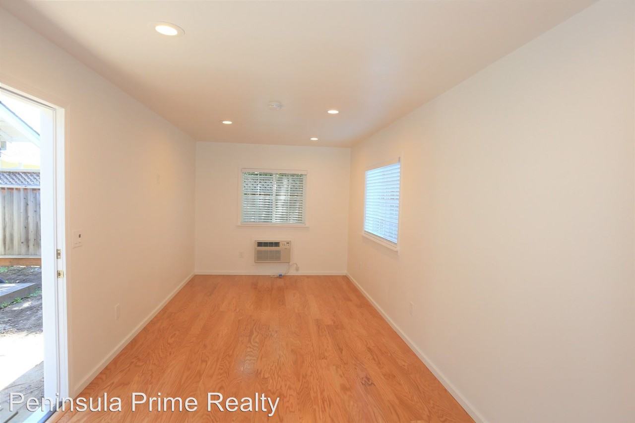 411 Hiller St - Photo 3 of 6