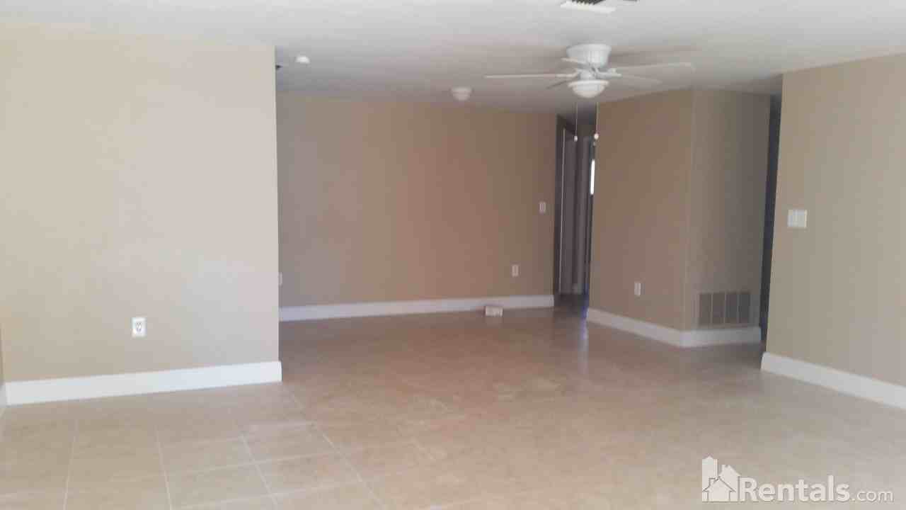 6317 Patella Ave - Photo 2 of 10