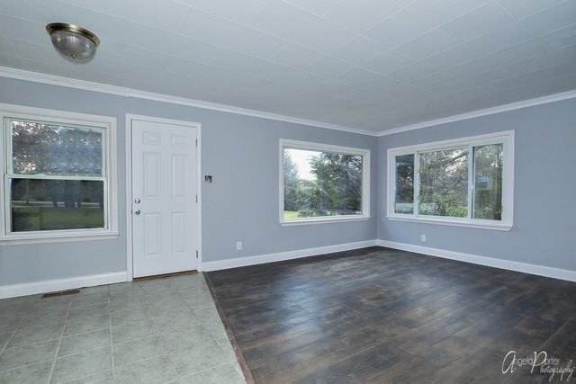 7318 Barnard Mill Rd - Photo 3 of 27