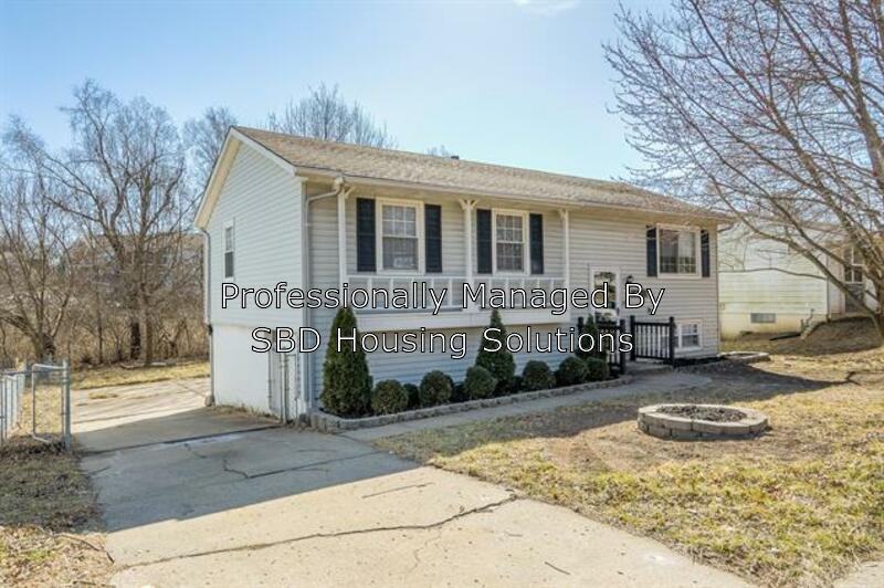 1905 Indian Ave - Photo 2 of 32