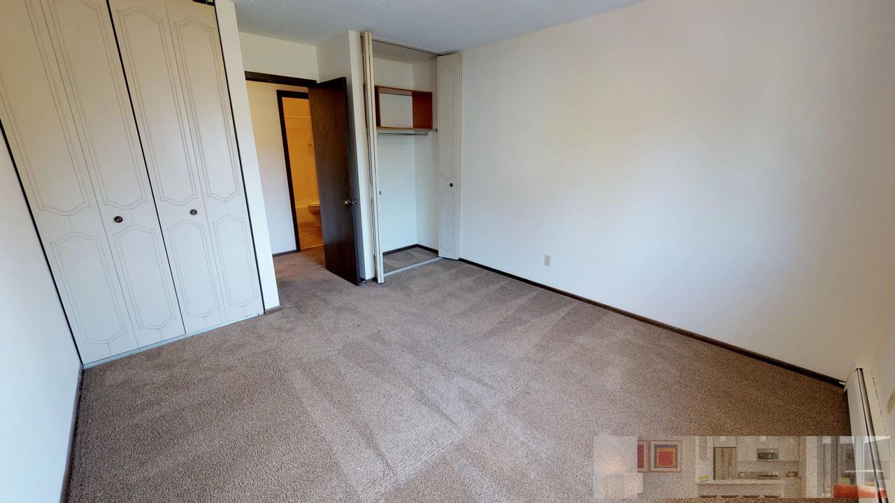 1881 East Mechanic Avenue - Photo 3 of 10