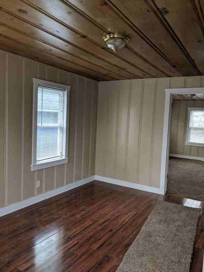 285 Recreation Ave - Photo 3 of 10