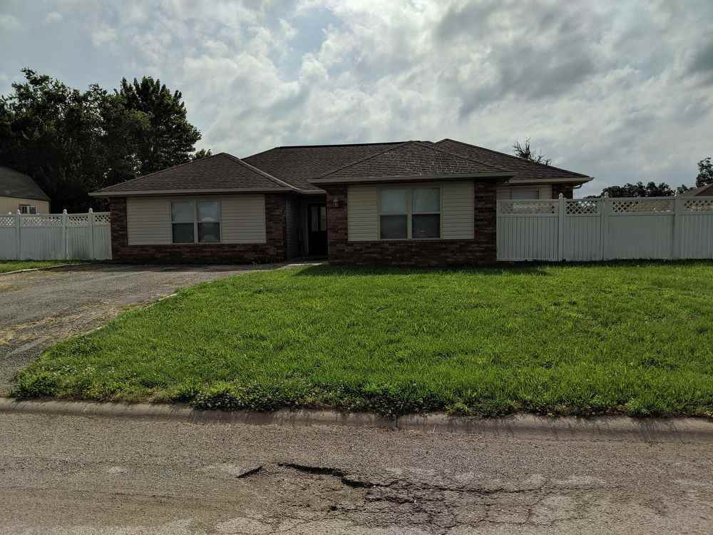 76 Leighs Way - Photo 2 of 25