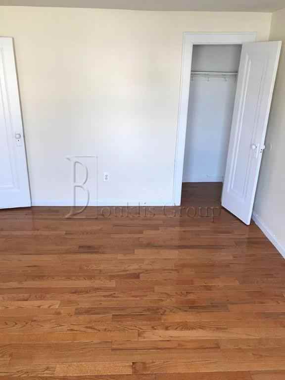 23-31 21st Ave 2 - Photo 2 of 8