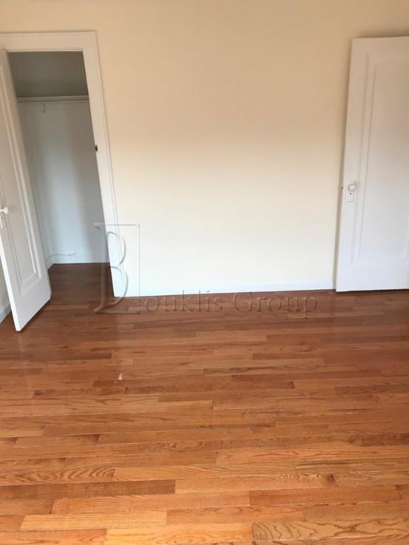 23-31 21st Ave 2 - Photo 3 of 8