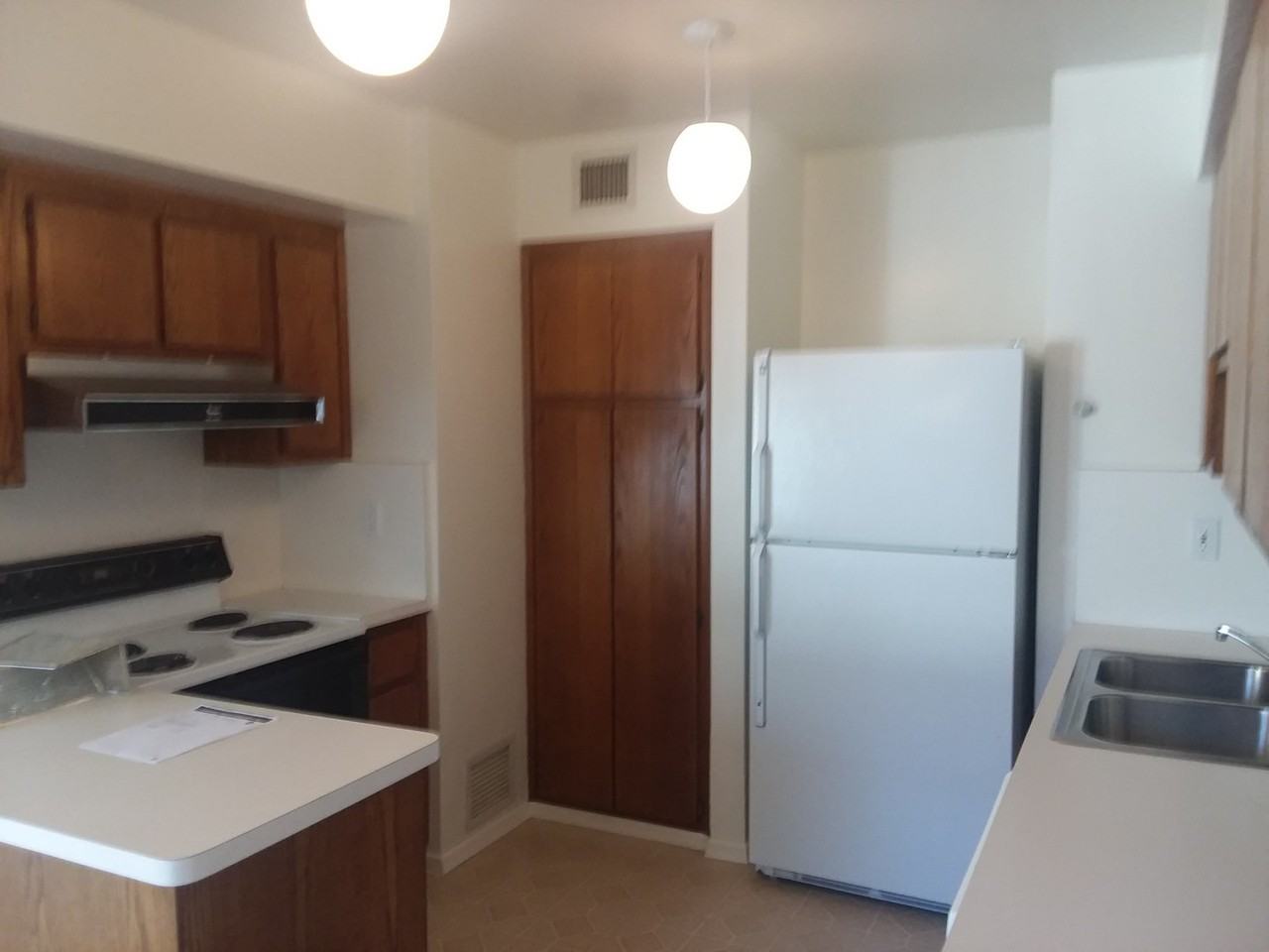 3228 E Glenn St - Photo 2 of 10