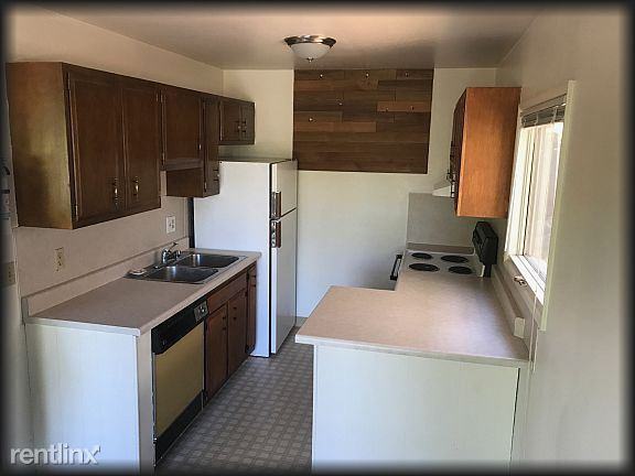 East Wind Apartments - Photo 3 of 4