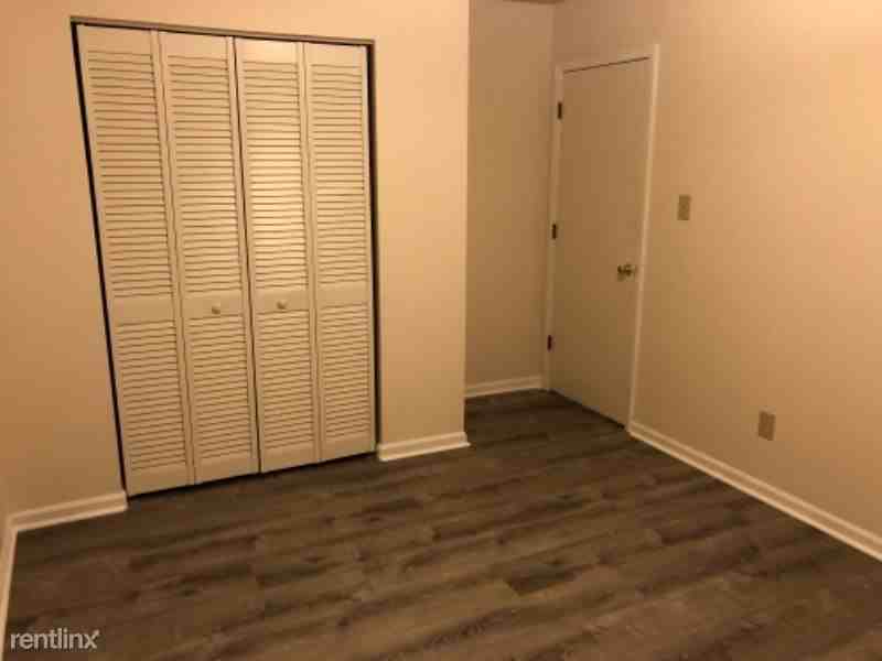 Witten Cir - Photo 3 of 8