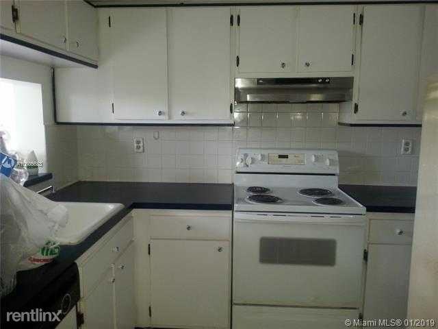 11750 SW 18th St 513-1 - Photo 3 of 10