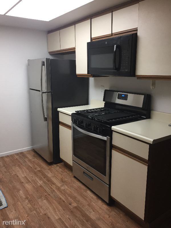 724 N Florence St B - Photo 2 of 11