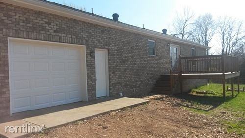 2900 Mosley Ferry Rd. - Photo 3 of 16