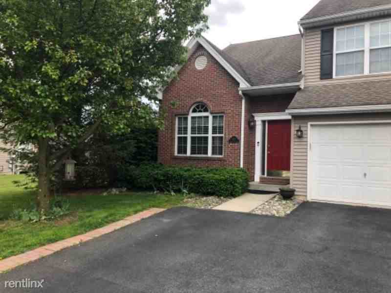 1552 Kennington Ln - Photo 3 of 23