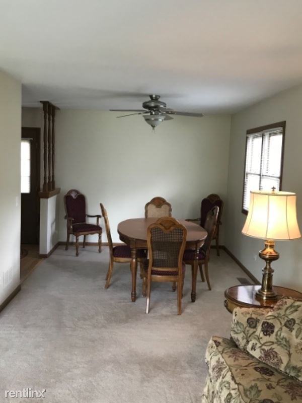 318 Everett Ave - Photo 3 of 23