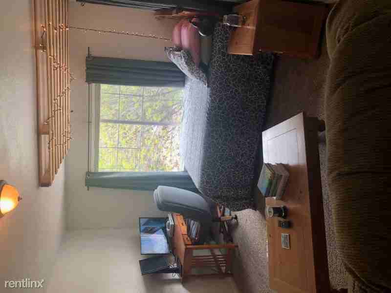 3907 Heatherwood Cir - Photo 2 of 17