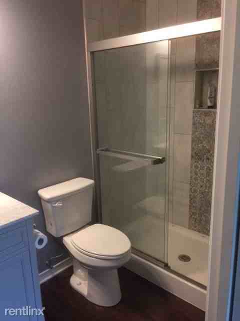 1655 Cal Young Rd - Photo 3 of 5