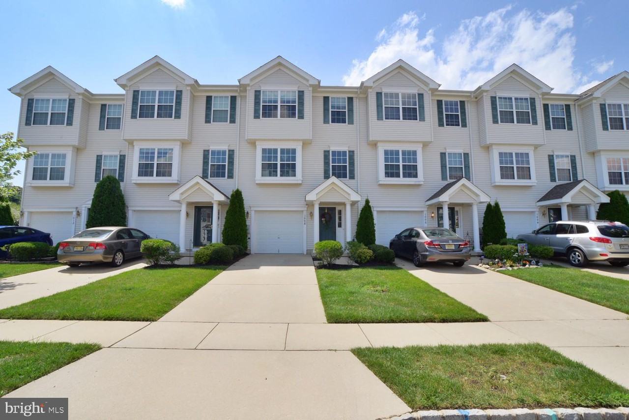 1008 Buckingham Dr - Photo 3 of 37