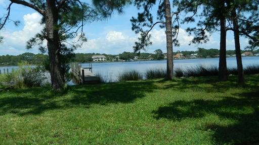 6224 N Lagoon Dr - Photo 2 of 17