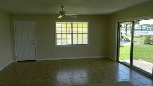 6224 N Lagoon Dr - Photo 3 of 17