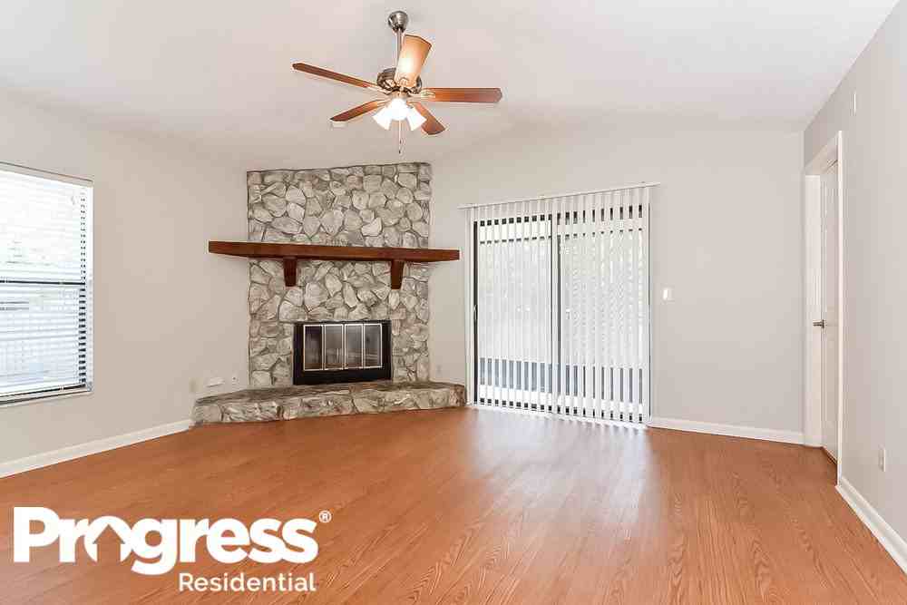 3732 Forest Park Pl - Photo 2 of 14