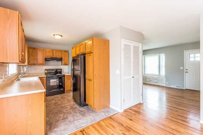 4917 N Manchester Ave - Photo 3 of 8