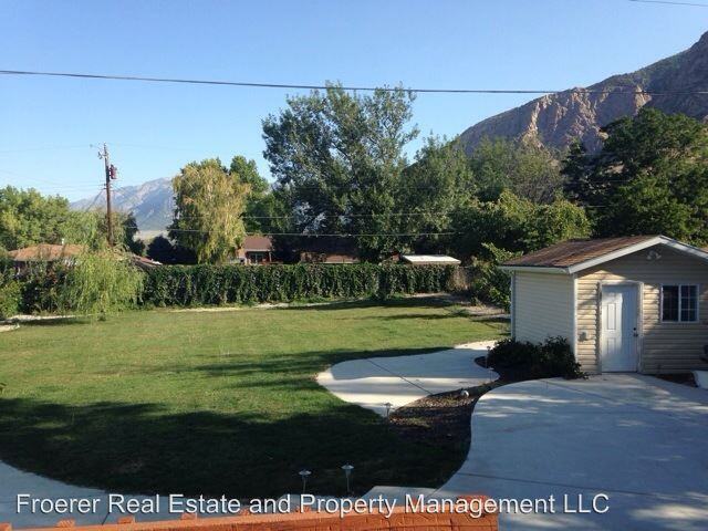 1144 Harrop Street - Photo 3 of 17