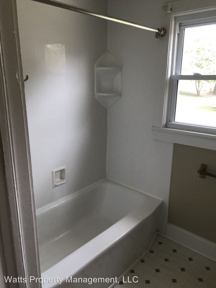 3676 Depot Rd - Photo 2 of 11
