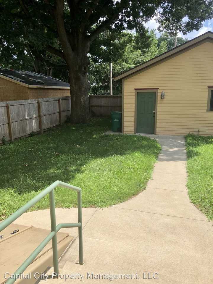 802 N. 7th St. - Photo 3 of 16