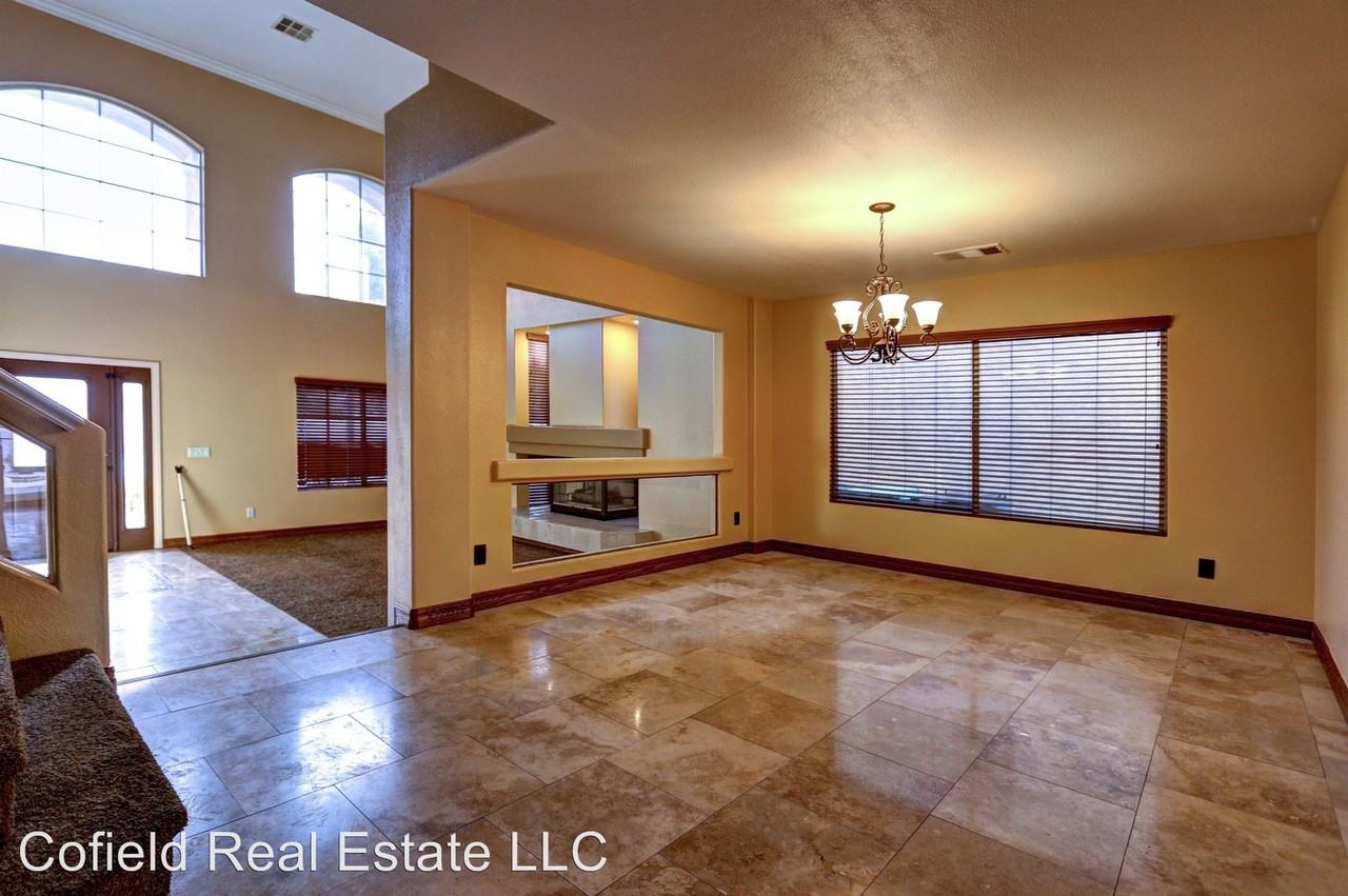 6734 Coronado Crest Ave - Photo 3 of 19