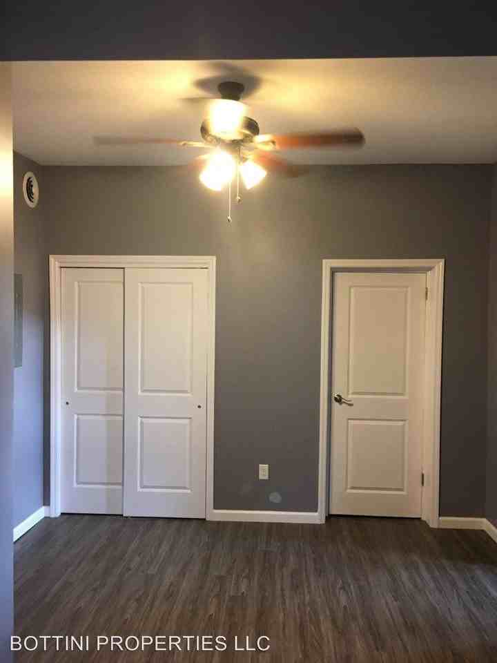 19 LISA LANE - Photo 3 of 6