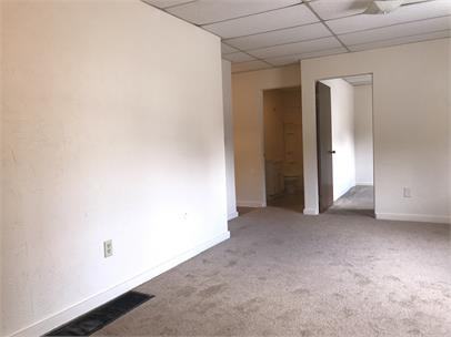 517 S Main St - Photo 2 of 11