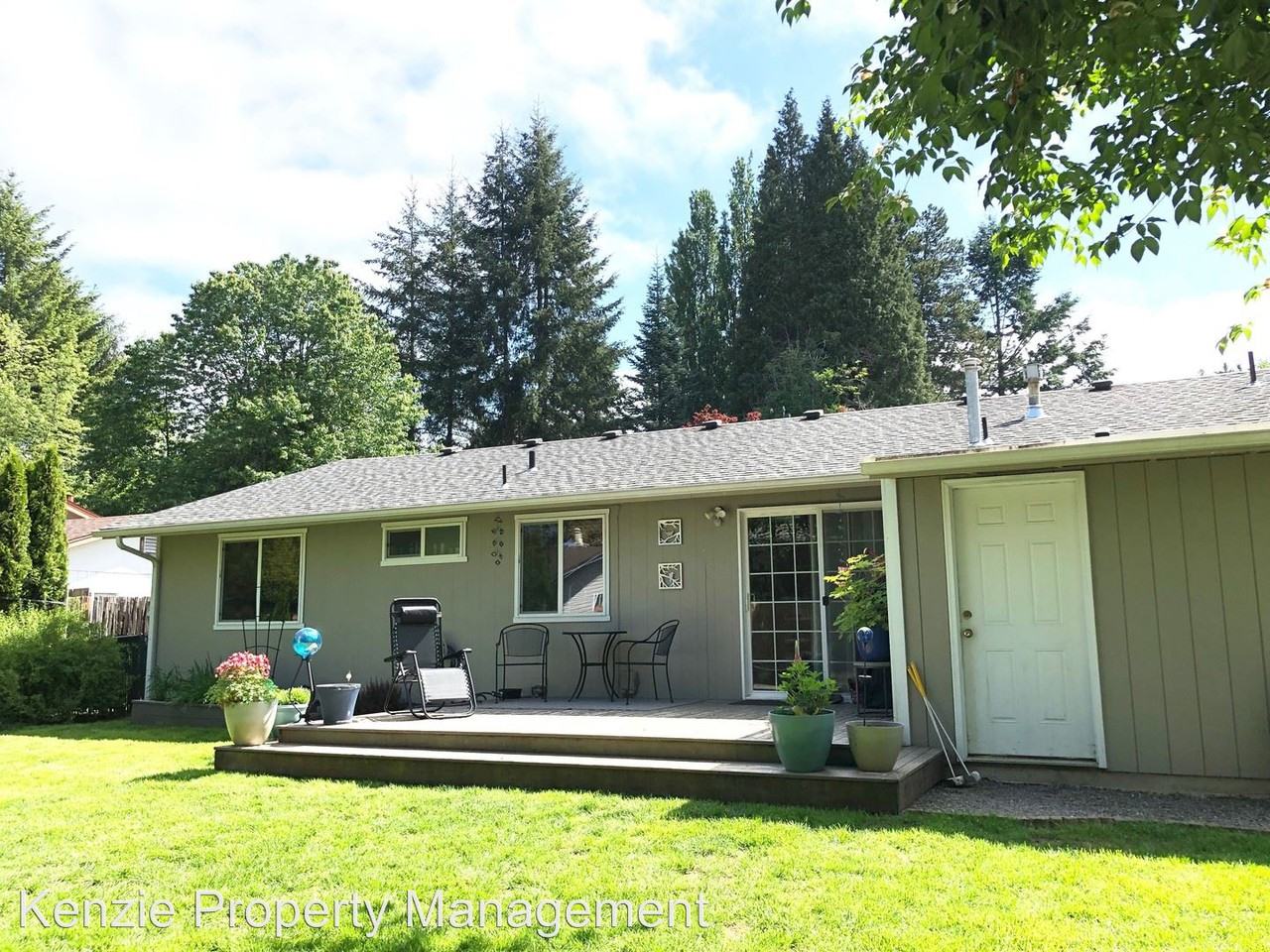 1921 McCormick St NE - Photo 2 of 14