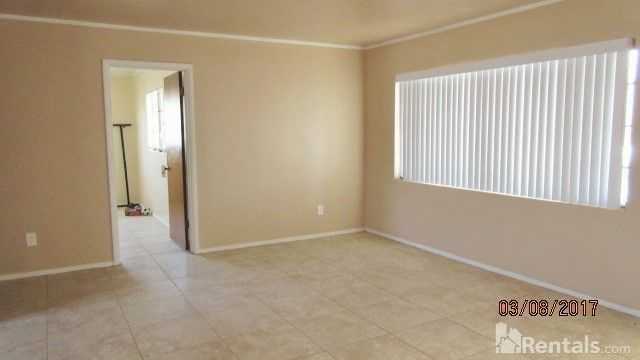 301 Benedict Rd - Photo 3 of 10