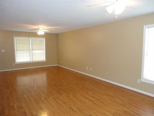 1225 W Countryside Ln - Photo 3 of 17