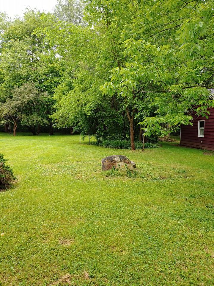 2201 W Bath Rd - Photo 2 of 22