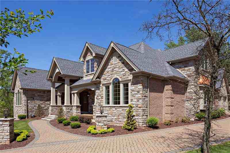 3304 Gina Lynne Court - Photo 3 of 25