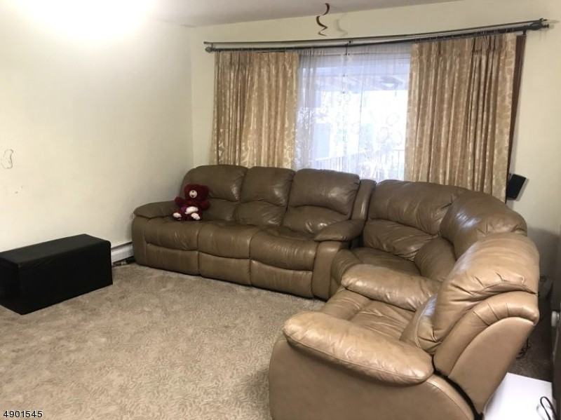 61 Ridgewood Ave - Photo 3 of 12