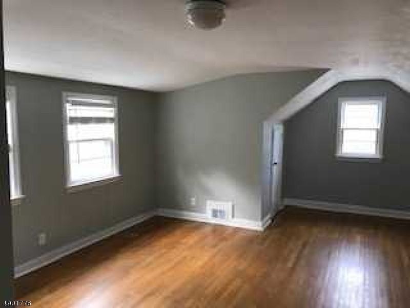 9 Whittingham Terrace - Photo 3 of 4