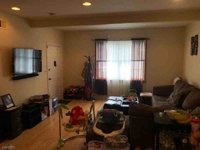 602 McChesney St - Photo 3 of 4